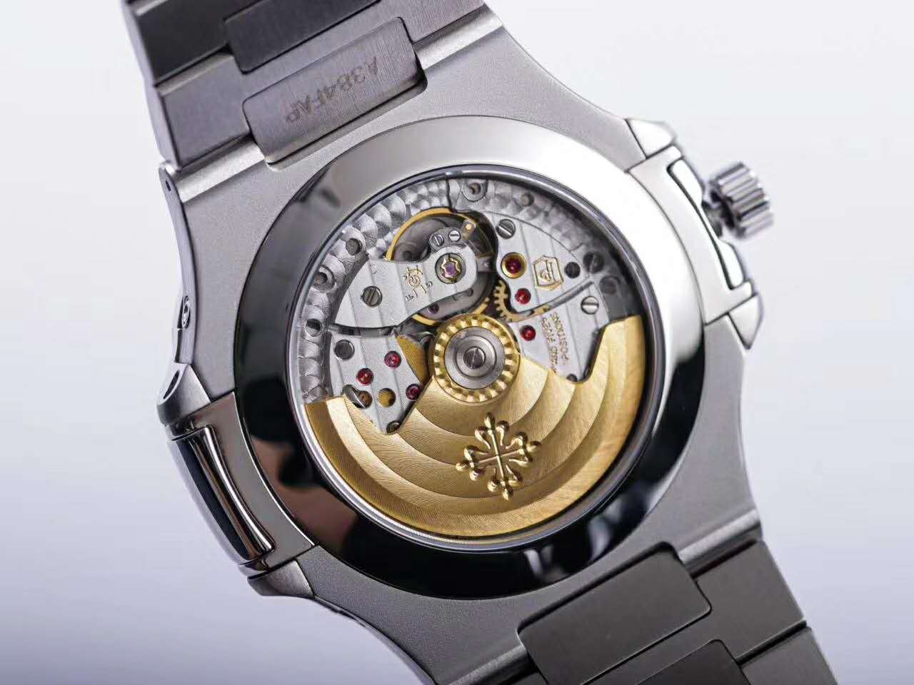 Nautilus 5726/1A-001 Grey Dial in Steel