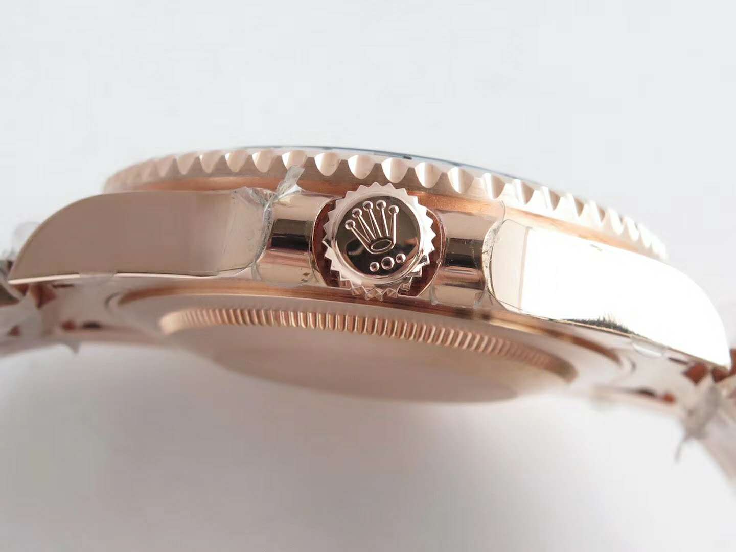 GMT Master II 126715 CHNR “Rootbeer” in Rose Gold