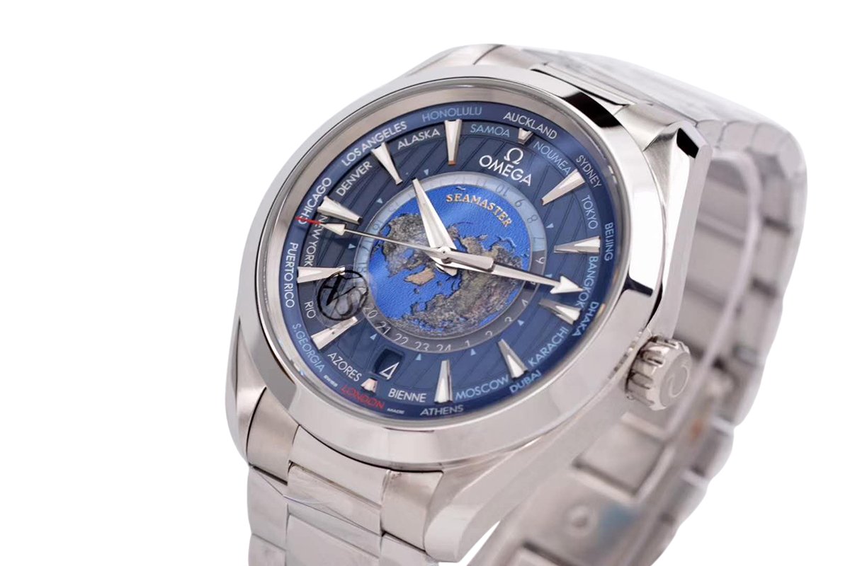 Seamaster Aqua Terra Worldtimer Master Chrononometer Blue Dial on Bracelet