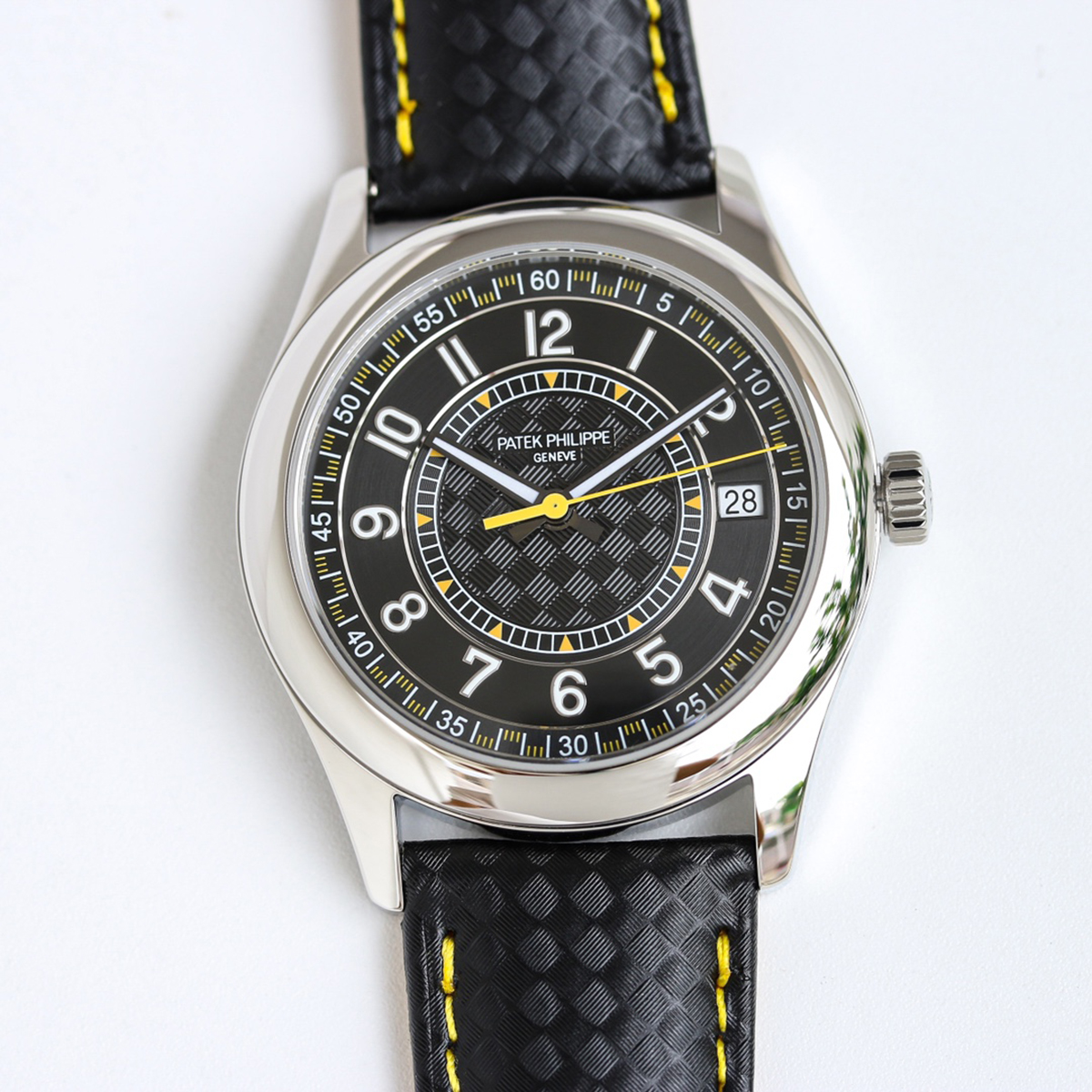 Calatrava 6007G-001 Yellow Black Dial in White Gold