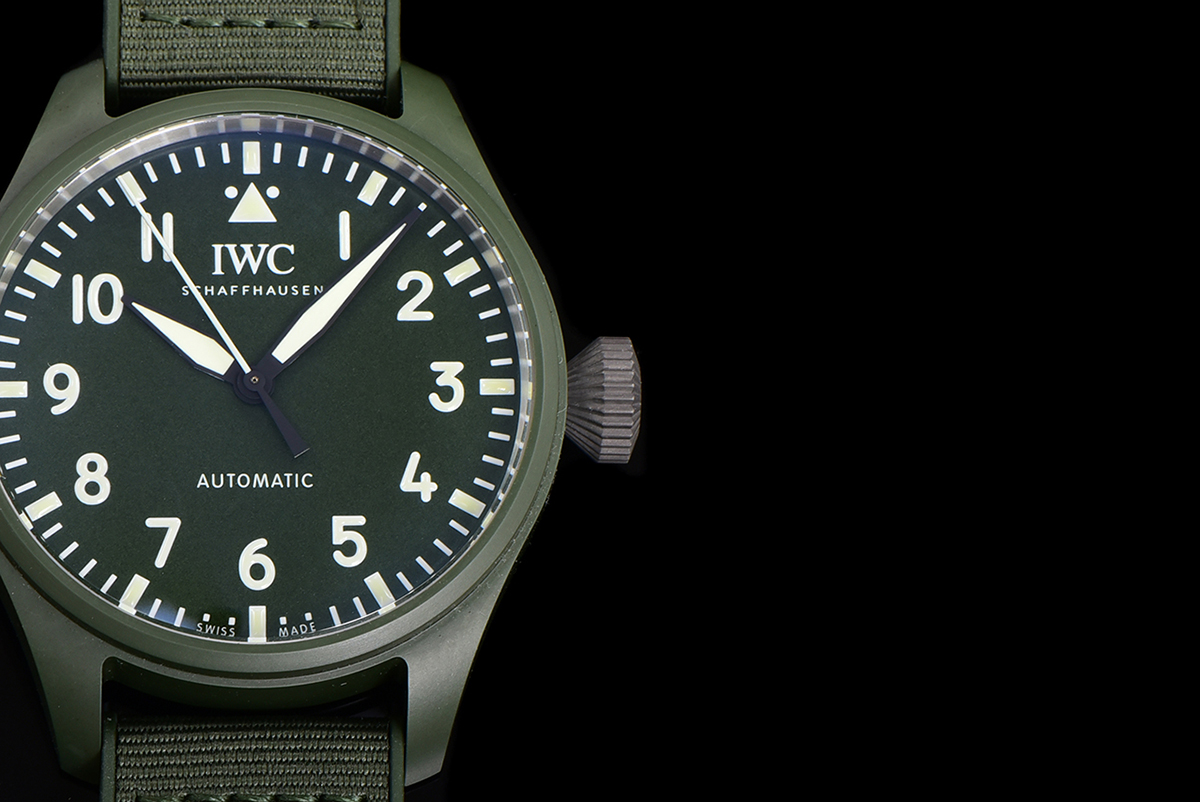 Big Pilot’s Watch 43 IW329802 Top Gun Edition Woodland on Camo Strap
