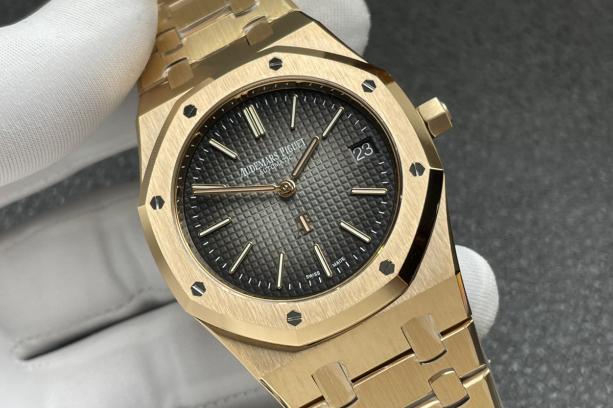 Royal Oak 16202OR 39mm Grey Dial in Rose Gold