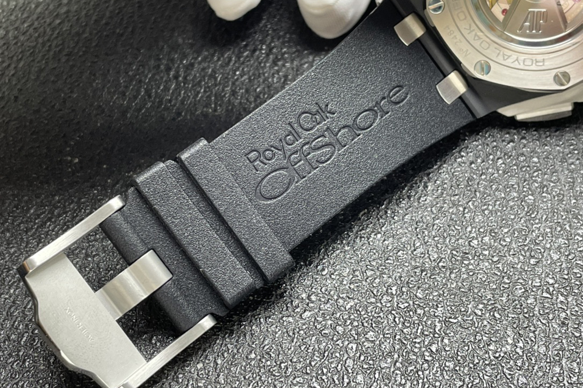 Royal Oak Offshore Novelty 43mm Grey Dial Ref. 26405CG