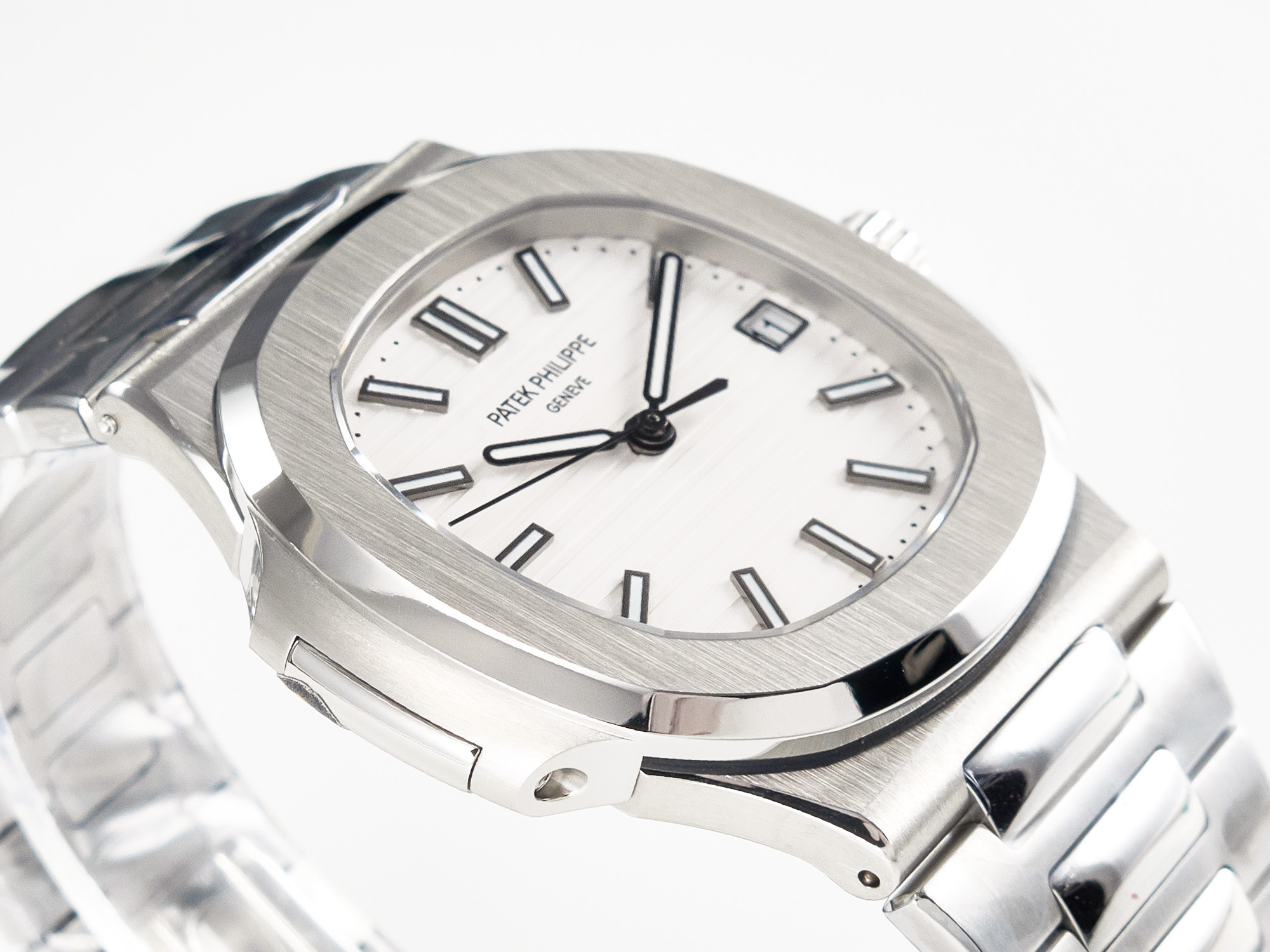 Nautilus 5711 3KF 1:1 Best Edition White Dial on SS Bracelet A324 S*per Clone V2